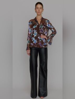 Christy Lynn- Sylvia Blouse, Mahogany Prism* Size M